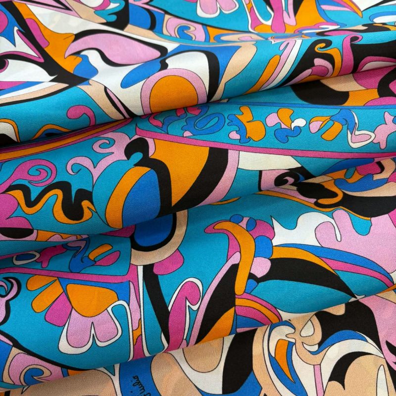 a32518e1-e93b-4c51-8ceb-0fcd7d6a7d98